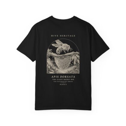The Giant Honey Bee - Naturalist Heavyweight T-Shirt